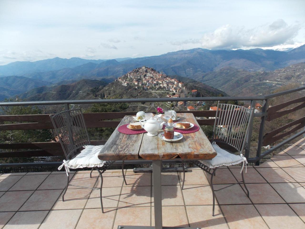 B&B Le Camelie Del Bosco Baiardo Экстерьер фото